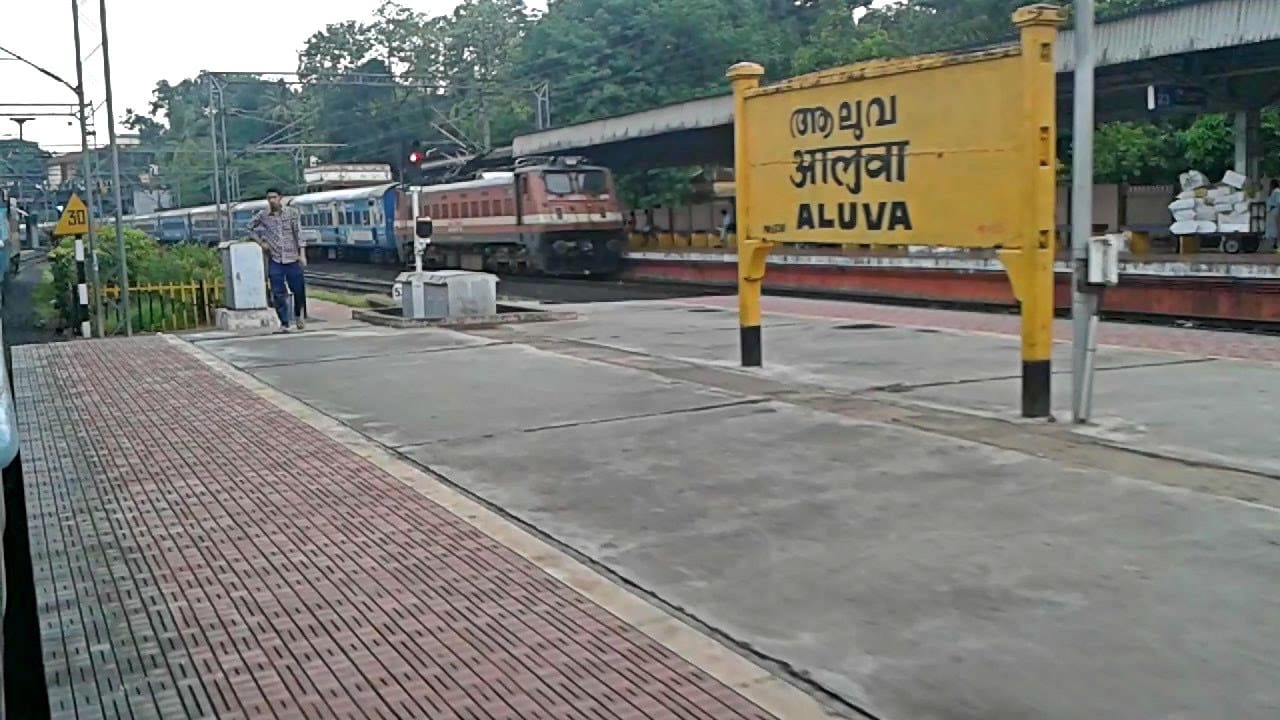 Nearest Railway Station to Munnar