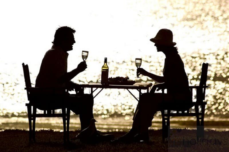 romantic meal couples kerala