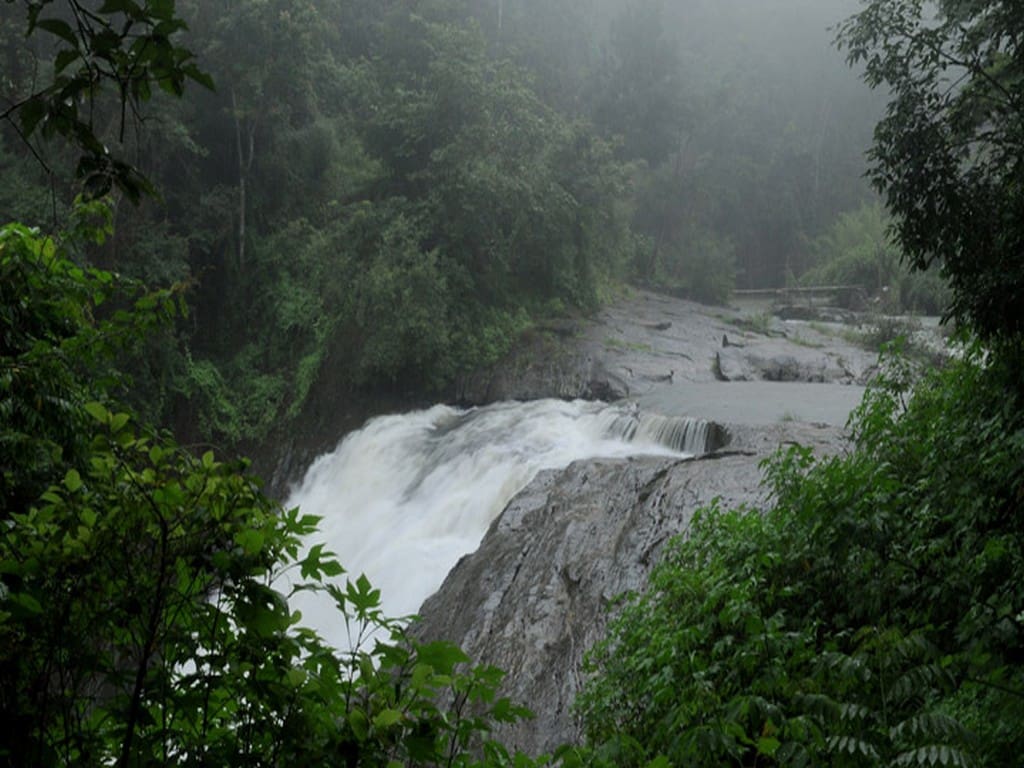 chethalayam-waterfalls