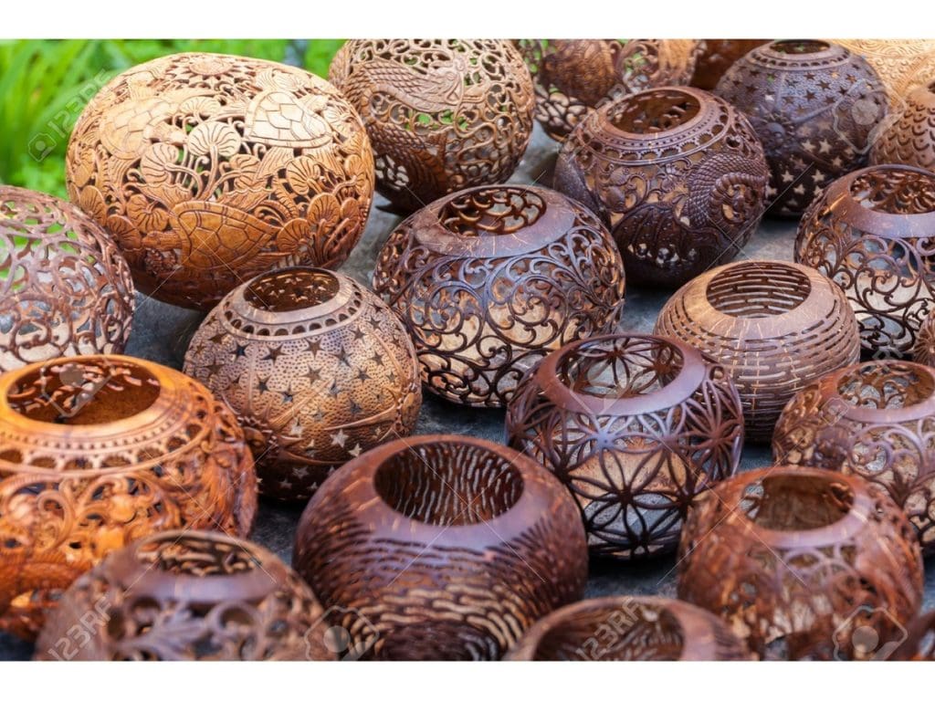 Coconut shell carving in Kerala