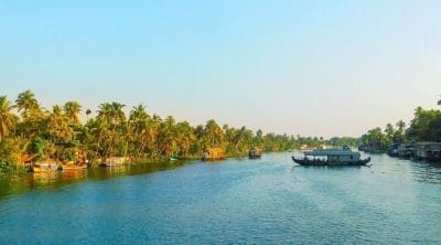 places to visit in Kumarakom backwaters cover image