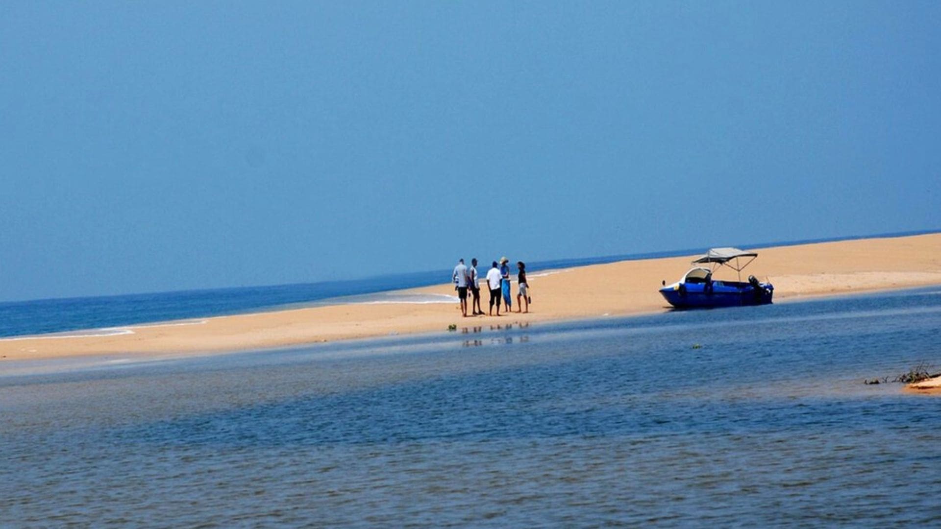 Poovar-beach