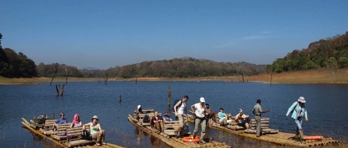 bamboo-rafting-thekkady