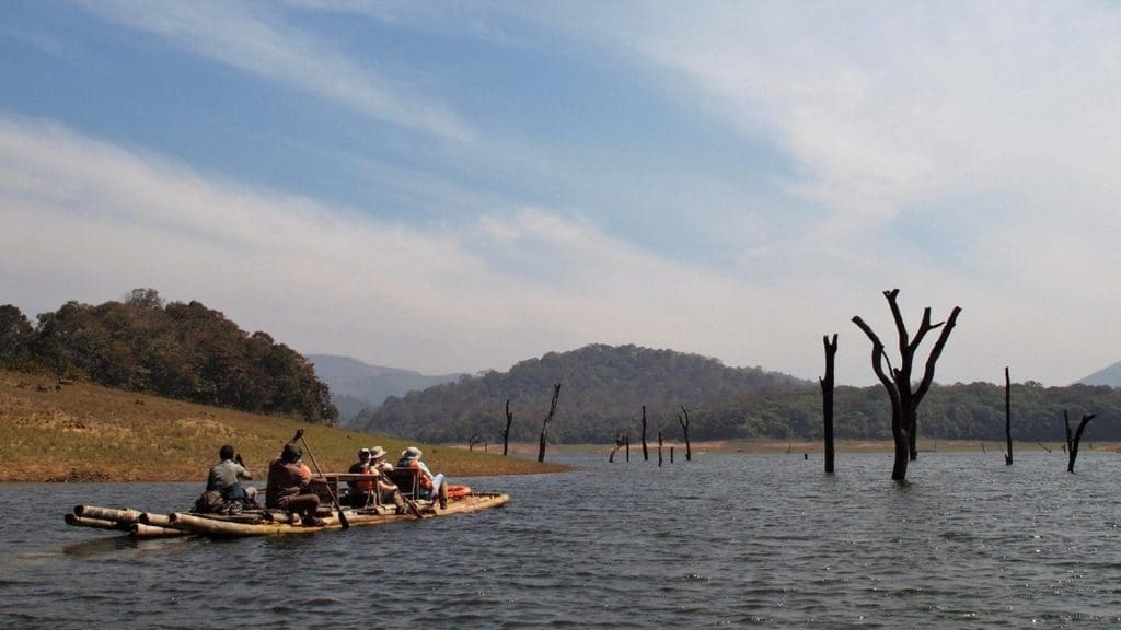 thekkady-lake