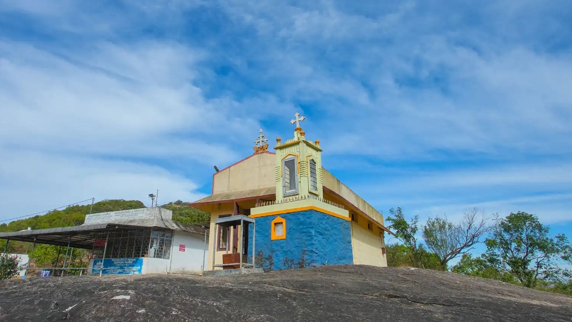 kurisumala-ashram-vagamon