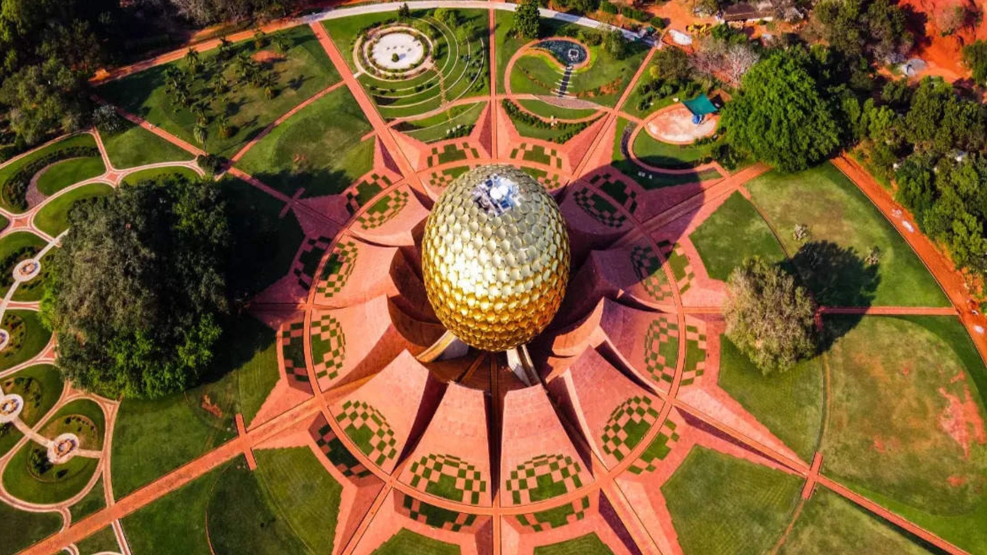 auroville-pondicherry-tamilnadu
