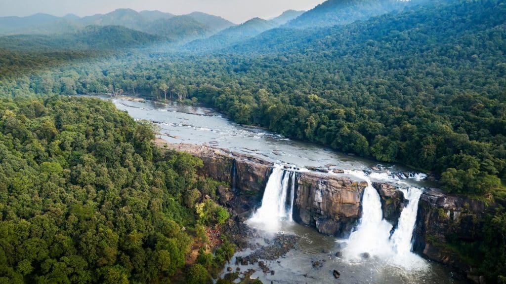 athirappilly-waterfalls