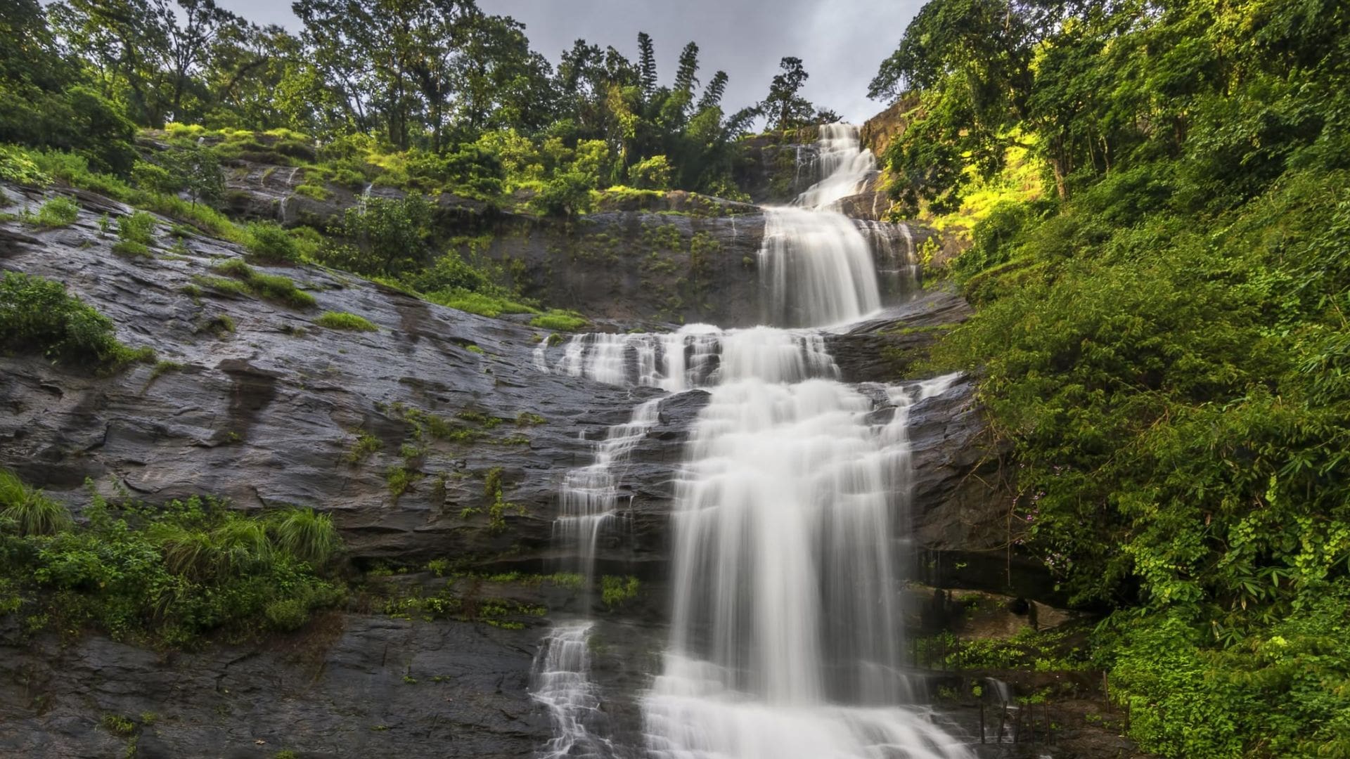 nyayamkadu-waterfalls