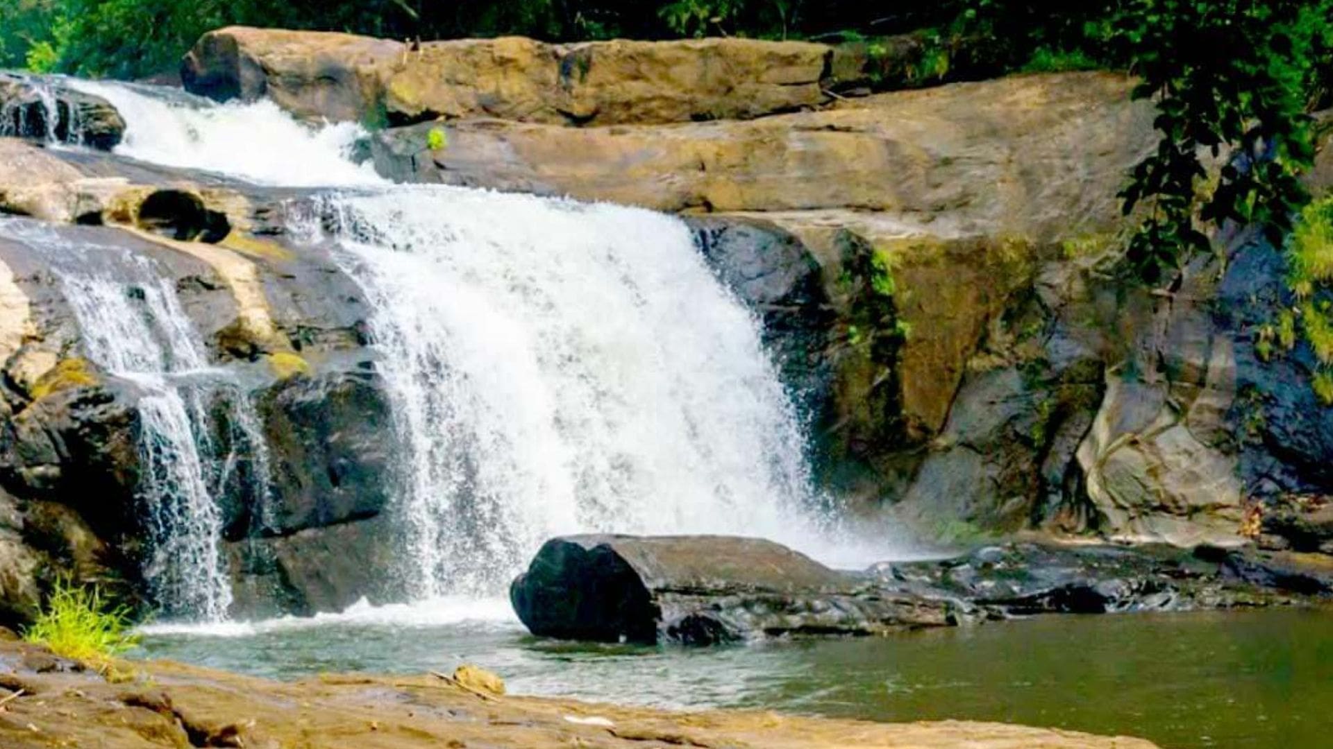 thommankuthu-falls