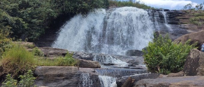 kanthalloor-waterfalls-munnar